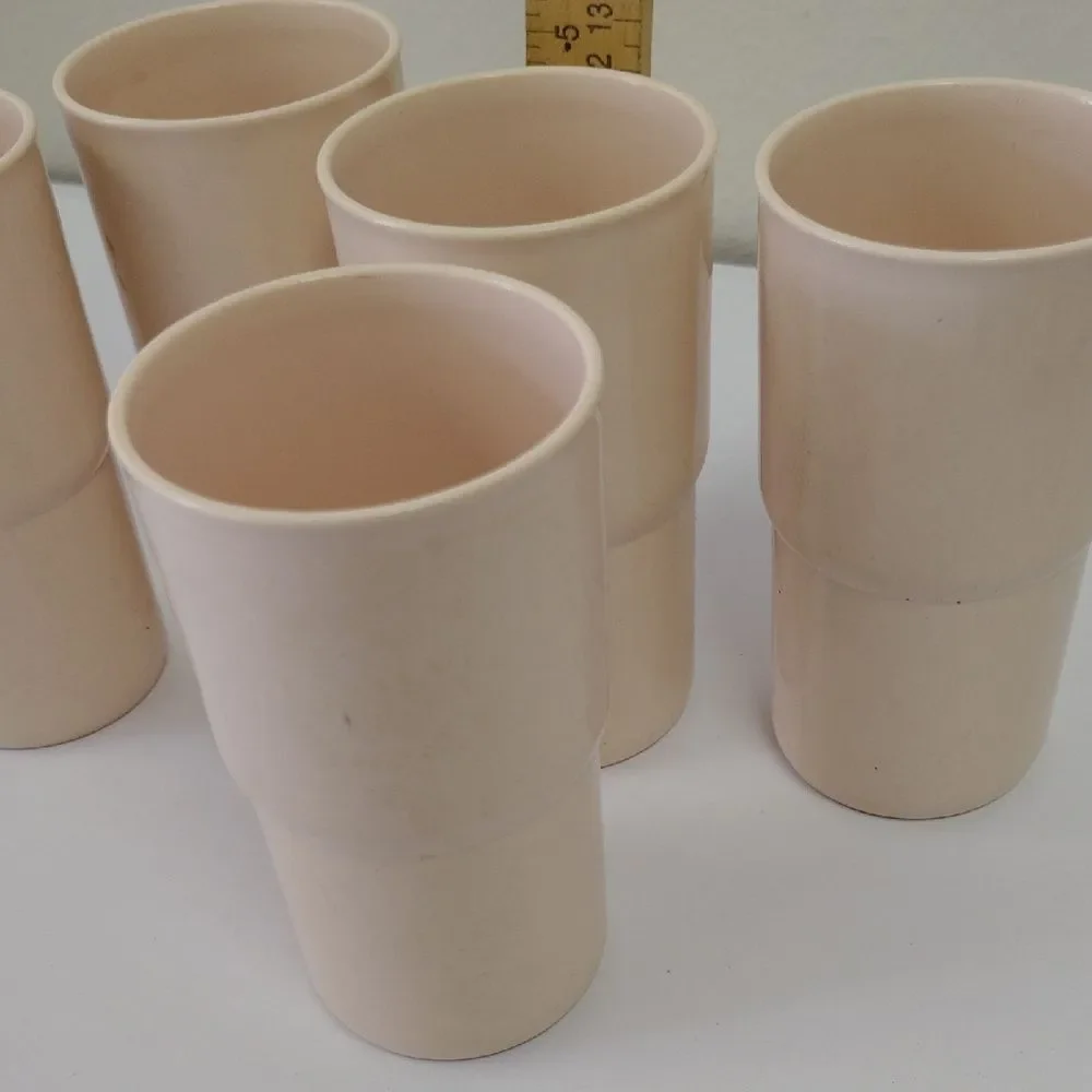 Set of 5 Cream Tupperware Tumblers